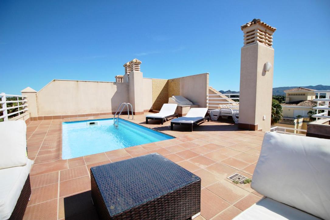 Atico Con Piscina Privada En Primera Linea Appartement Dénia Buitenkant foto